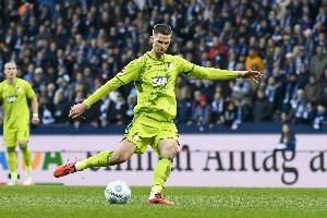 开云体育app-Here we go！罗马诺：斯塔赫将加盟利兹联，转会费超2000万欧