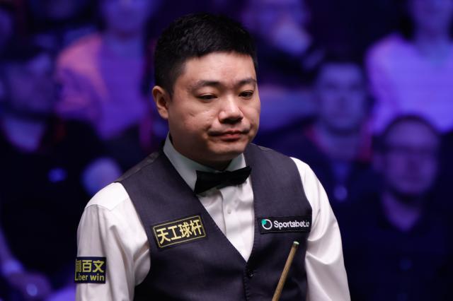 开云体育官网-丁俊晖遇强难强惨败塞尔比 却为世锦赛卸下包袱？