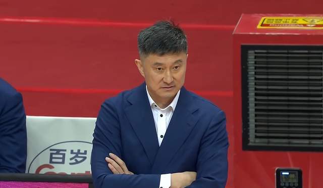 开云体育下载-上海险阴沟翻船，广东重回前4，广厦稳住第2，山东下滑，辽宁憋屈